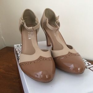 Chelsea Crew Gatsby Tan T-strap Pumps